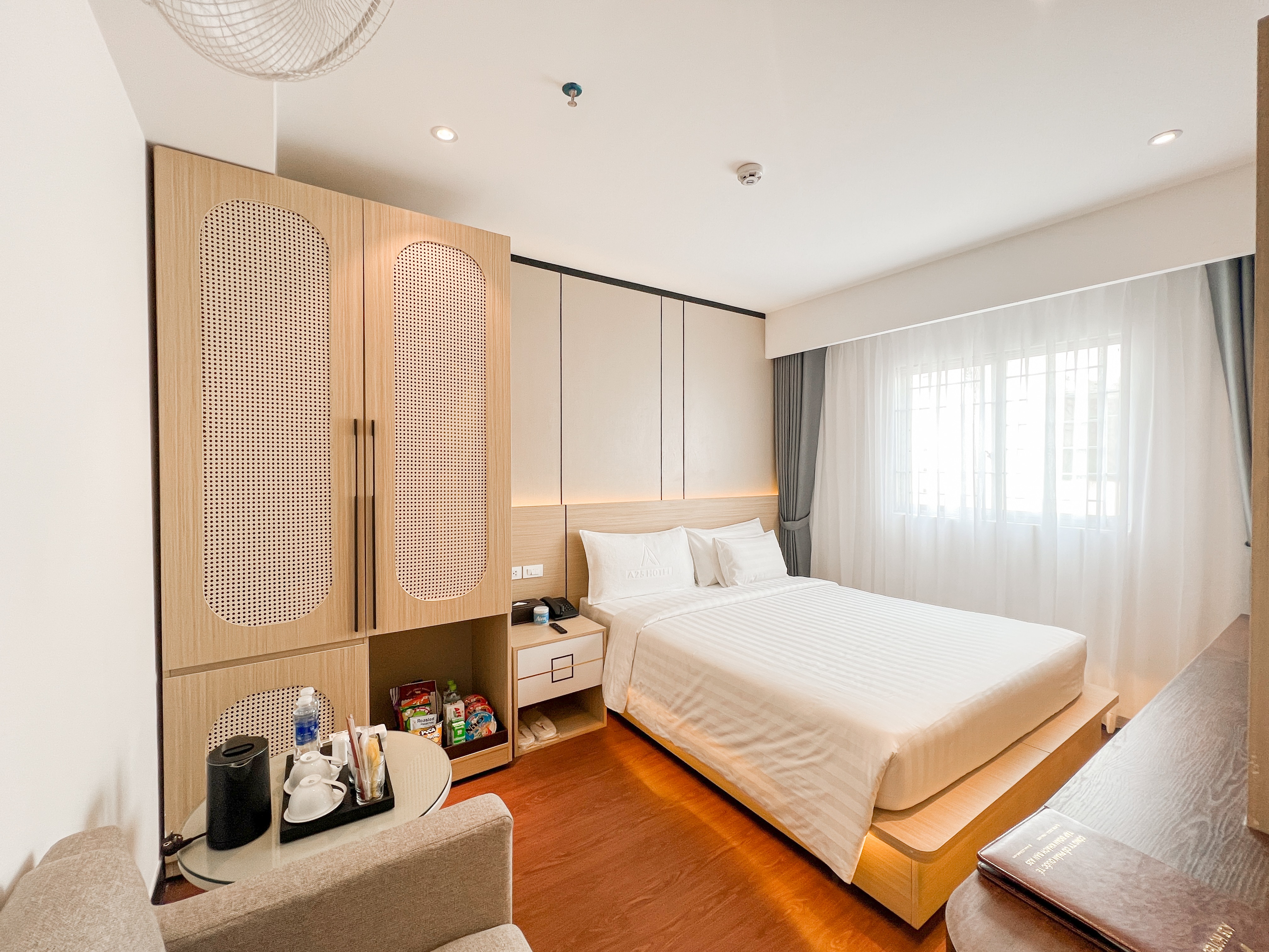 a25-luxury-hotel-277-le-thanh-ton