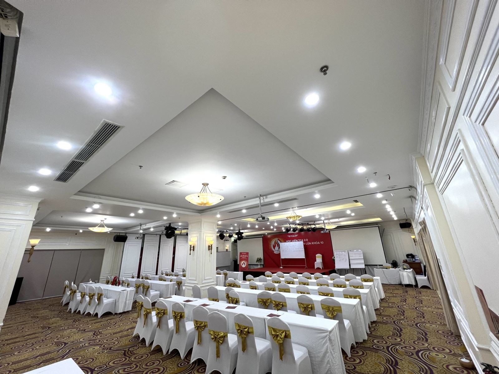 Tổ chức Hội nghị, Hội thảo tại A25 Luxury Hotel - 684 Minh Khai, Q. Hai Bà Trưng, Hà Nội