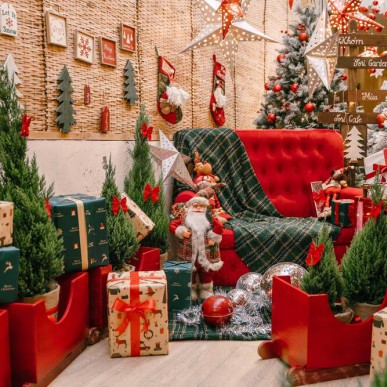 8 địa điểm vui chơi và check-in rực rỡ nhất Tại TP.HCM dịp Lễ Giáng sinh 2025