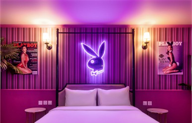 A25 Premium Hotel 31 Truong Cong Giai – The Perfect Getaway for Couples Seeking Something Different