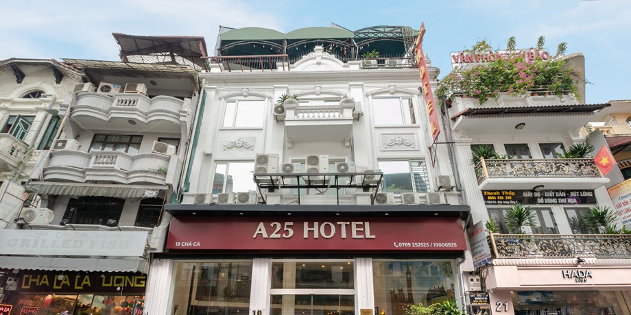 A25 Luxury Hotel - 19 Chả Cá