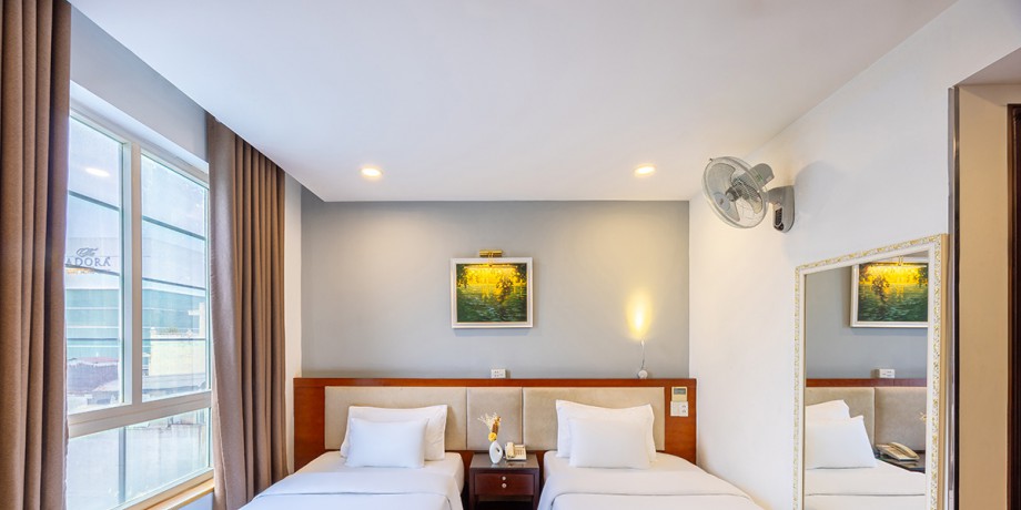 HẠNG PHÒNG CAO CẤP