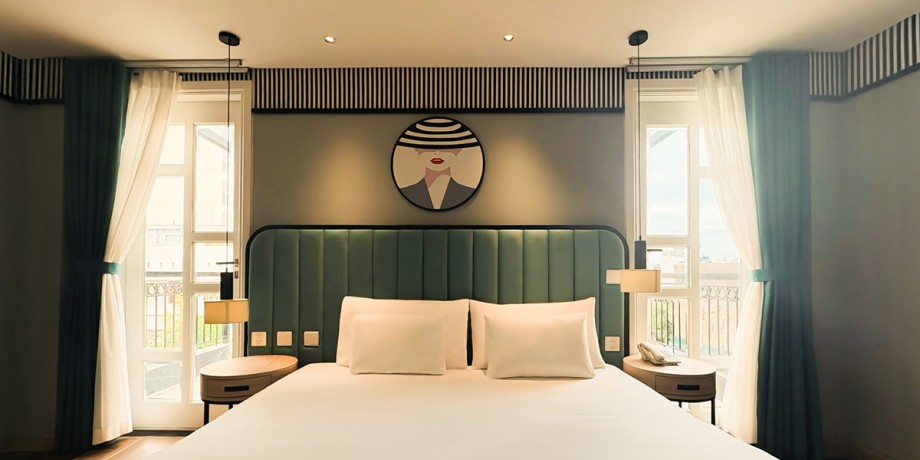 VIP/ DELUXE SUITE ROOM 