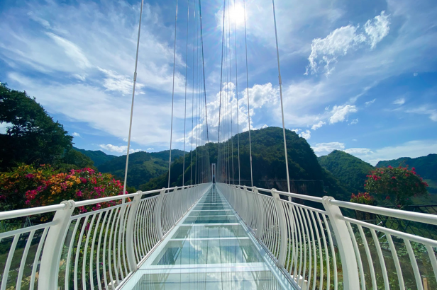 MAI CHÂU - MỘC CHÂU - CẦU KÍNH BẠCH LONG