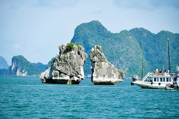 HANOI - NINH BINH - HALONG BAY - SAPA- FANSIPAN