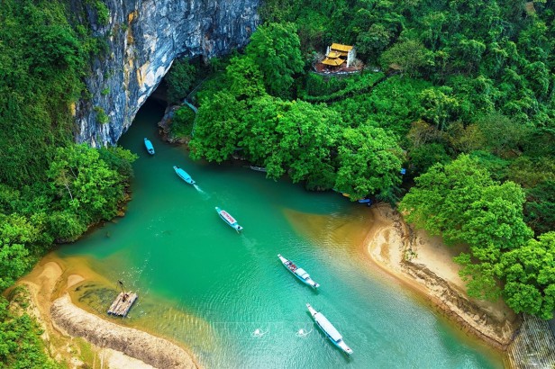 HANOI - QUANG BINH - PHONG NHA - SAND DUNES - VUNG CHUA